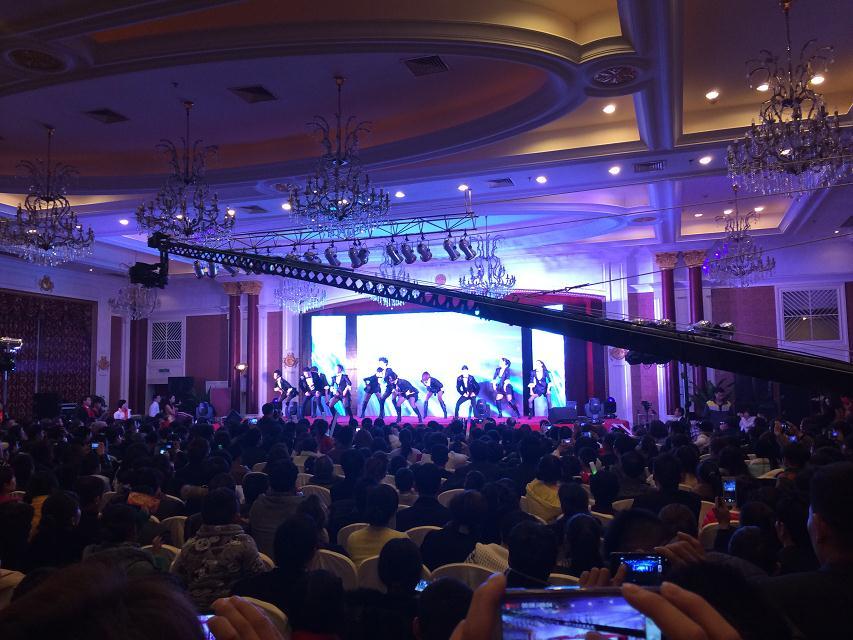 台州开业庆典策划,企业演出策划,活动策划,新品发布,开工奠基仪式,礼仪模特,舞台灯光音响LED显示屏出租,舞蹈杂技,年会策划,晚会策划,周年庆,酒会策划,歌手乐队