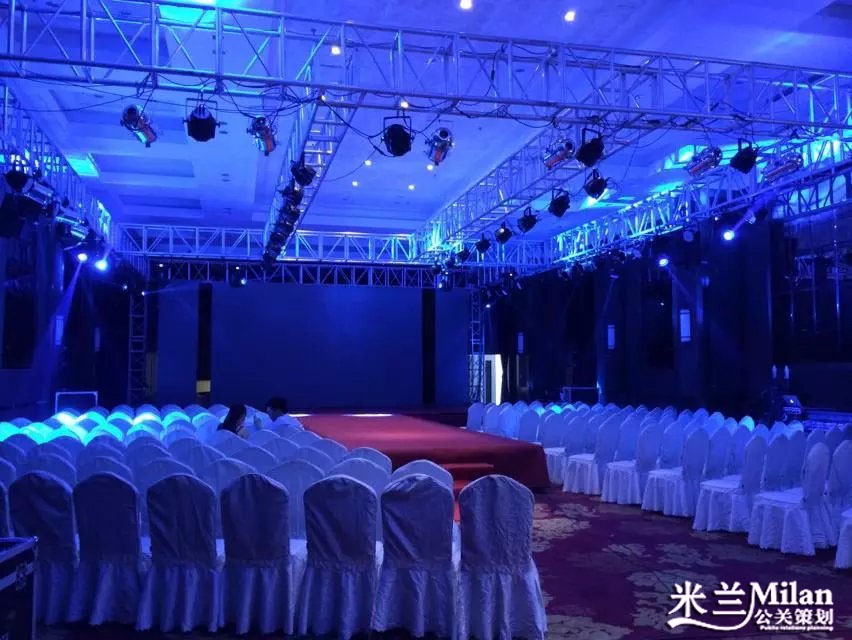 台州开业庆典策划,企业演出策划,活动策划,新品发布,开工奠基仪式,礼仪模特,舞台灯光音响LED显示屏出租,舞蹈杂技,年会策划,晚会策划,周年庆,酒会策划,歌手乐队