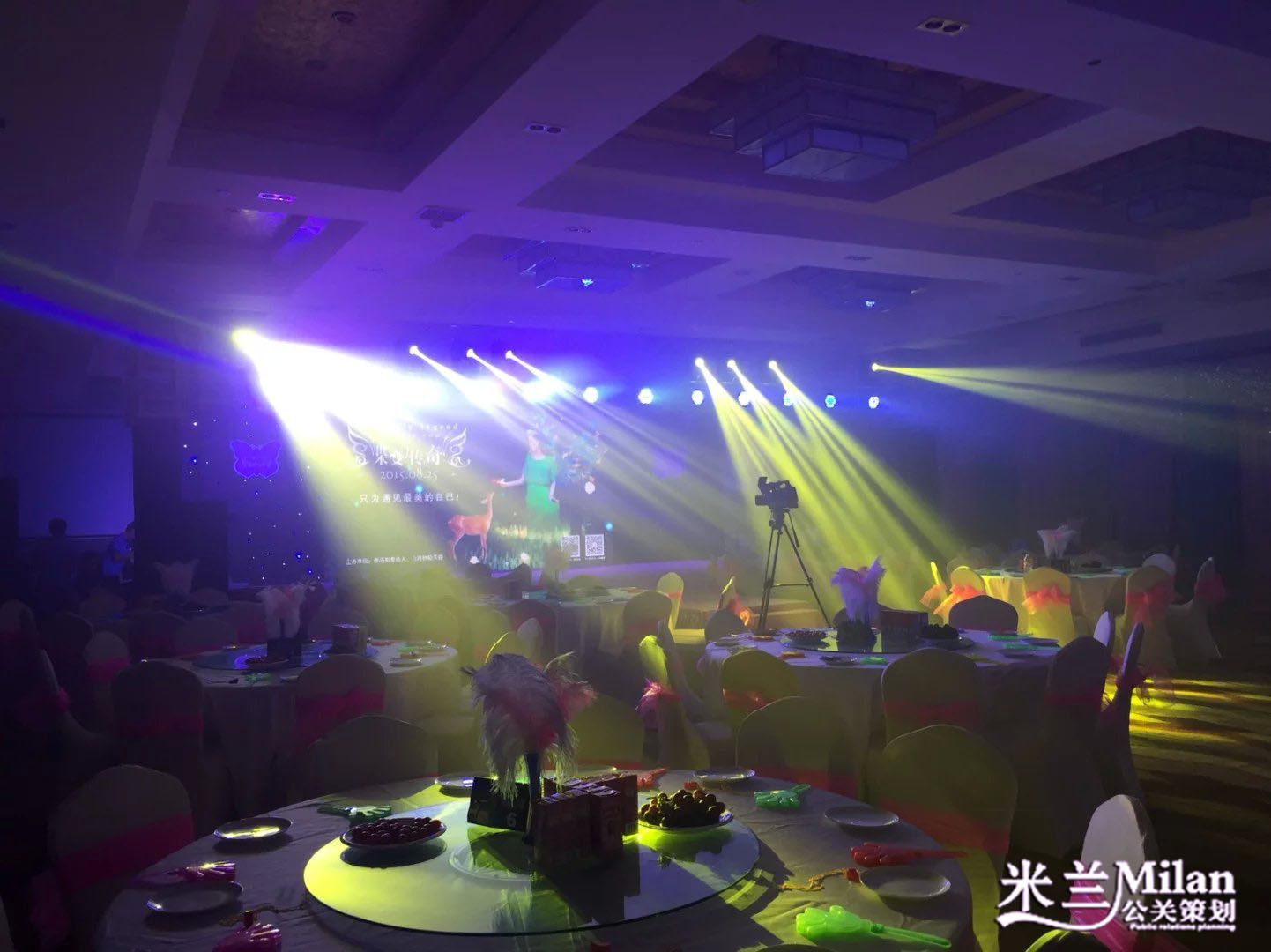 台州开业庆典策划,企业演出策划,活动策划,新品发布,开工奠基仪式,礼仪模特,舞台灯光音响LED显示屏出租,舞蹈杂技,年会策划,晚会策划,周年庆,酒会策划,歌手乐队
