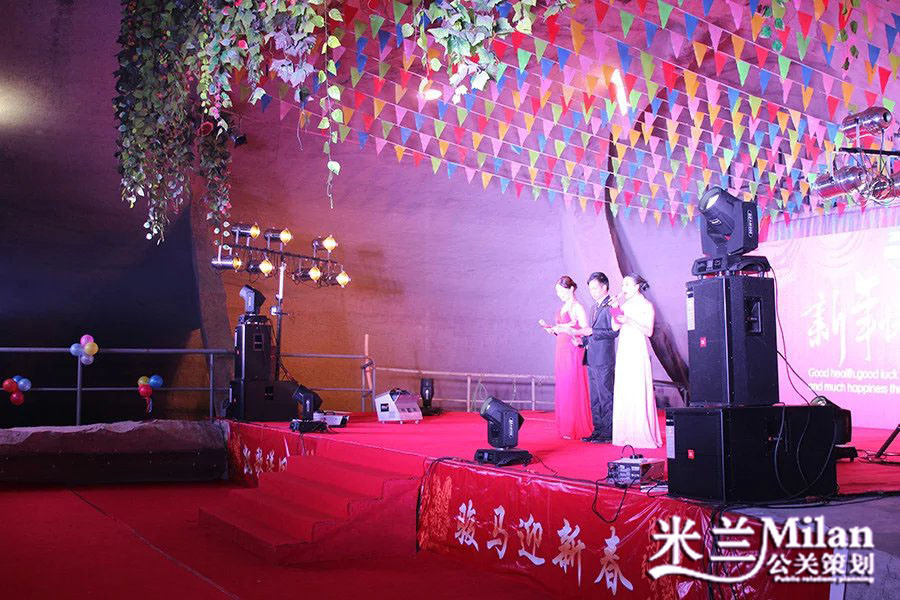 台州开业庆典策划,企业演出策划,活动策划,新品发布,开工奠基仪式,礼仪模特,舞台灯光音响LED显示屏出租,舞蹈杂技,年会策划,晚会策划,周年庆,酒会策划,歌手乐队