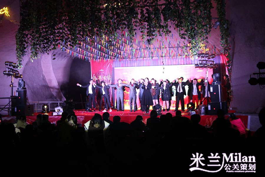 台州开业庆典策划,企业演出策划,活动策划,新品发布,开工奠基仪式,礼仪模特,舞台灯光音响LED显示屏出租,舞蹈杂技,年会策划,晚会策划,周年庆,酒会策划,歌手乐队