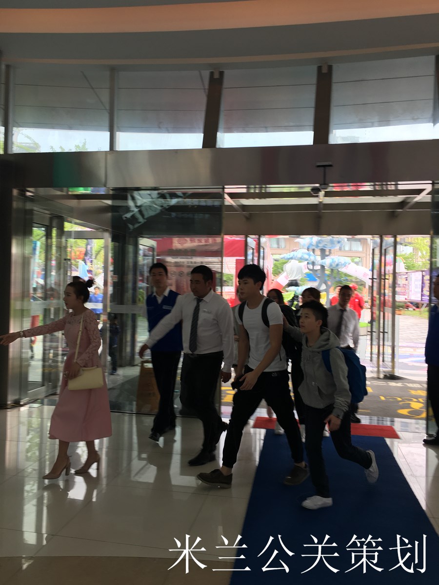 台州开业庆典策划,企业演出策划,活动策划,新品发布,开工奠基仪式,礼仪模特,舞台灯光音响LED显示屏出租,舞蹈杂技,年会策划,晚会策划,周年庆,酒会策划,歌手乐队