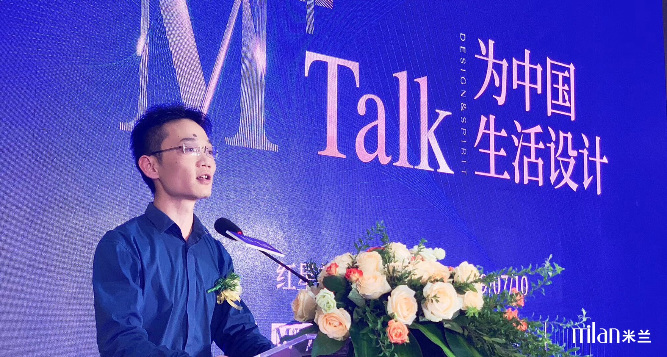 浙江台州水晶讲台出租，音响出租，舞台出租，灯光出租
